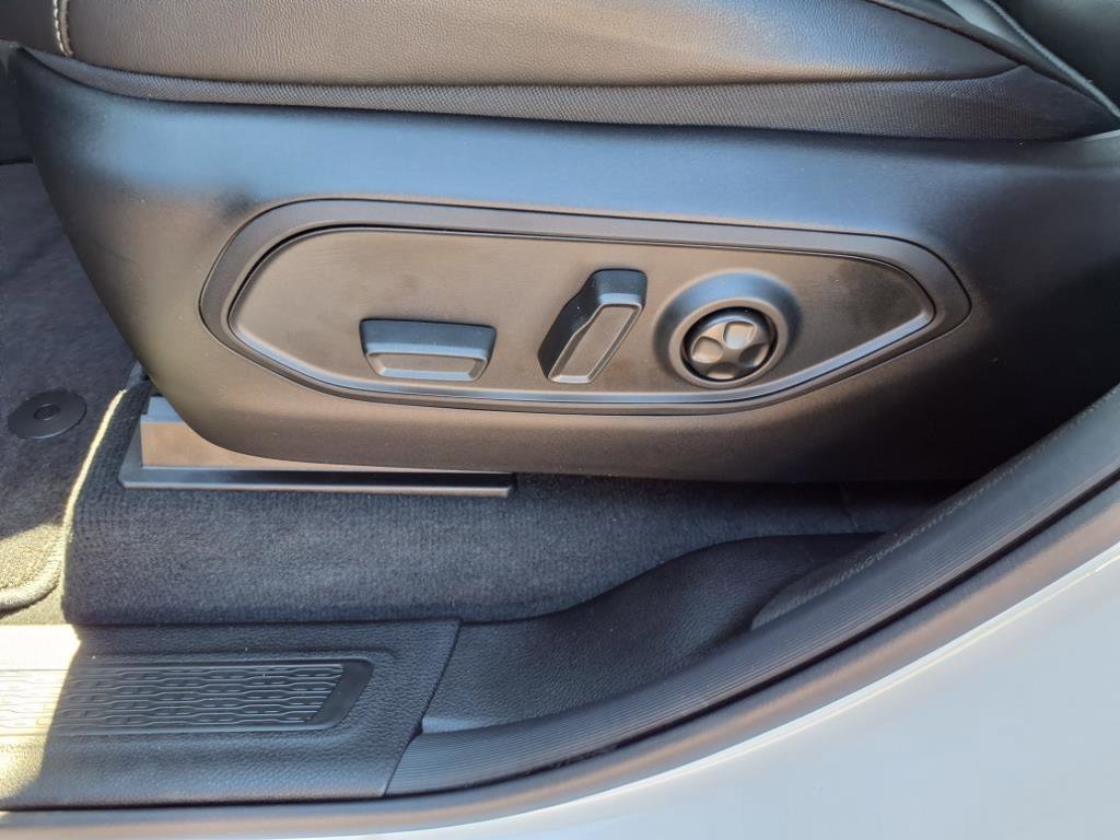 2025 Jeep Grand Cherokee Limited photo 17
