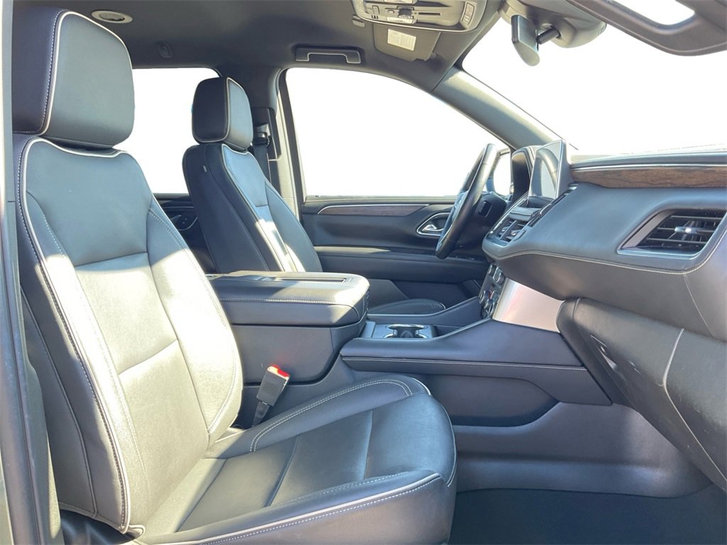 2023 Chevrolet Suburban Premier photo 24
