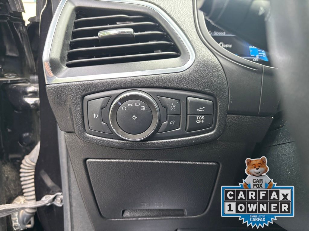 2022 Ford Edge Titanium photo 20