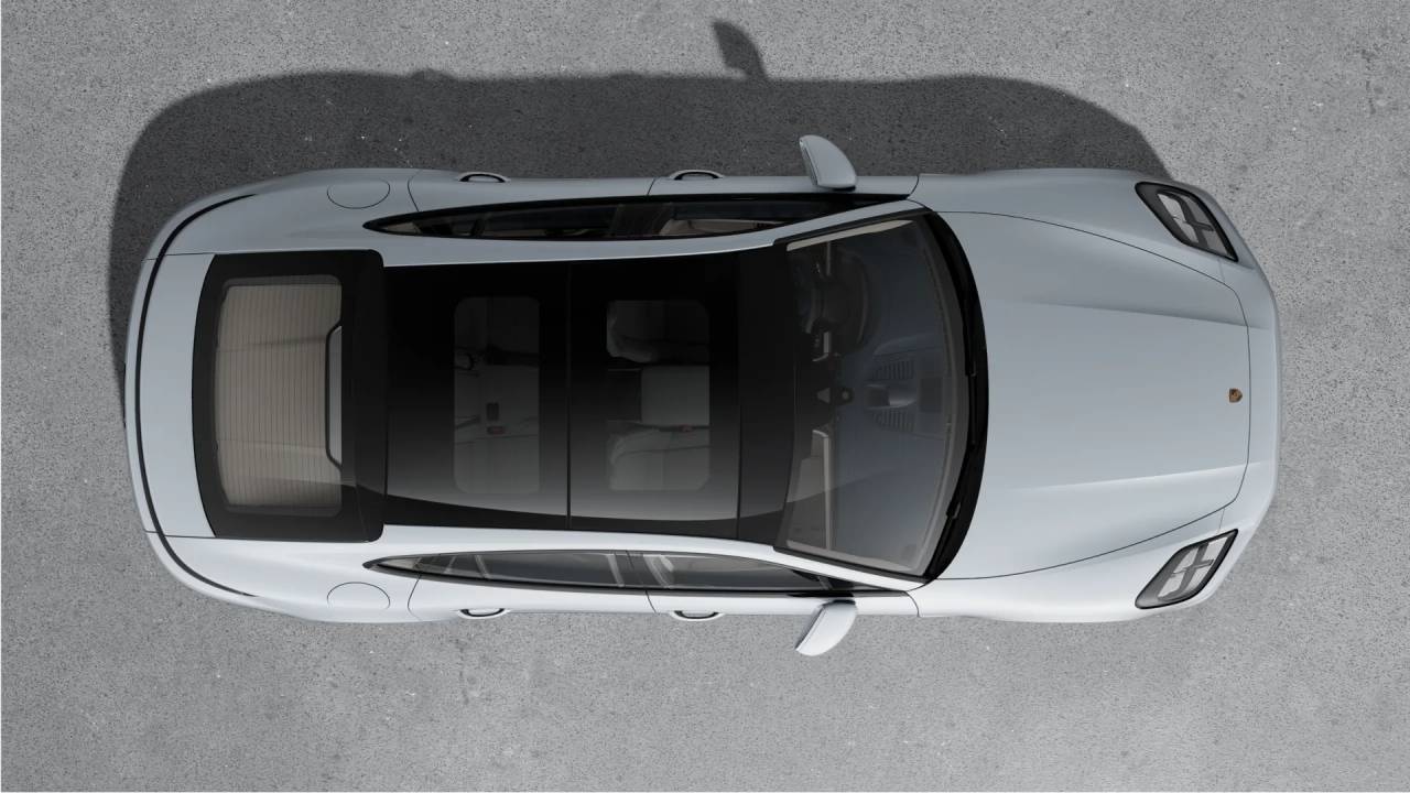 2026 Porsche Panamera 4 E-Hybrid photo 4