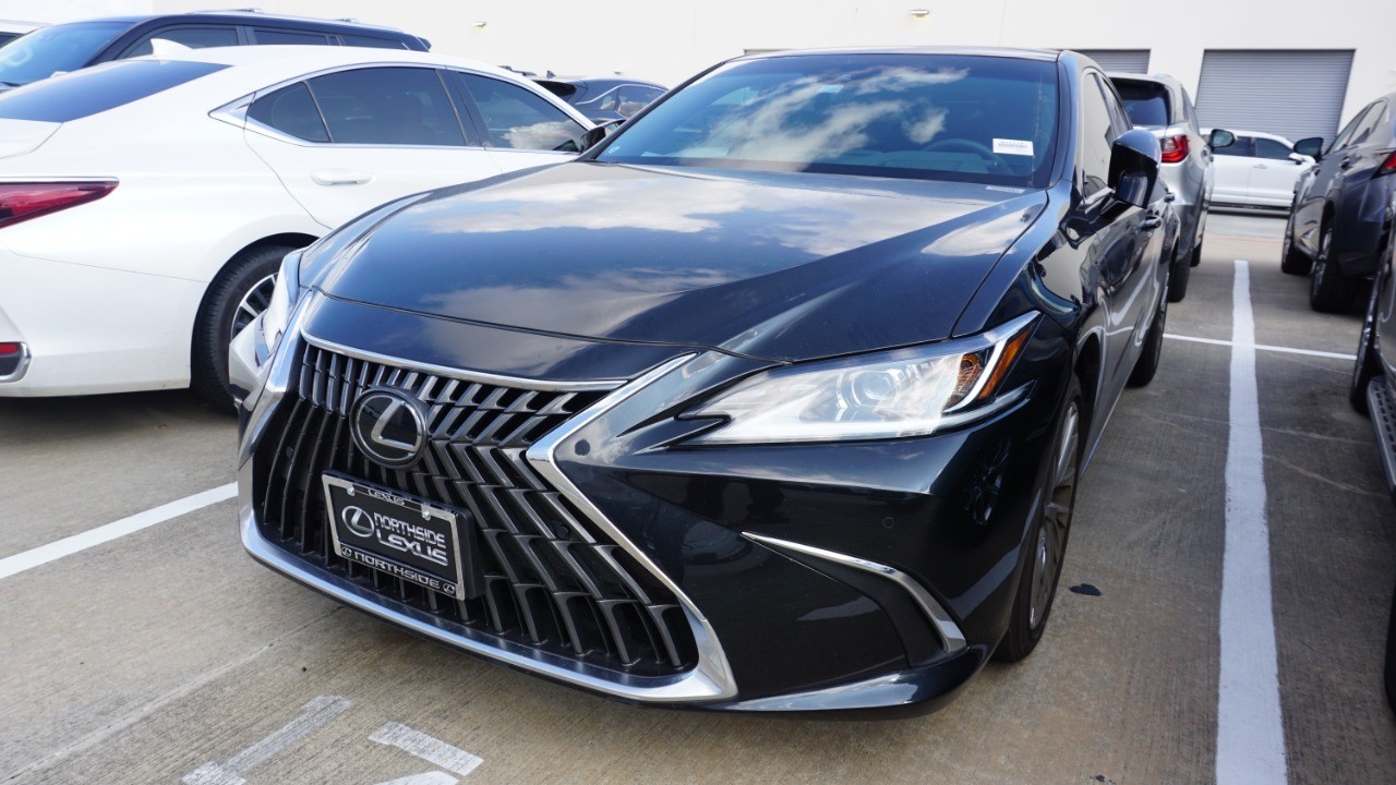 2024 Lexus ES 350 Luxury's photo