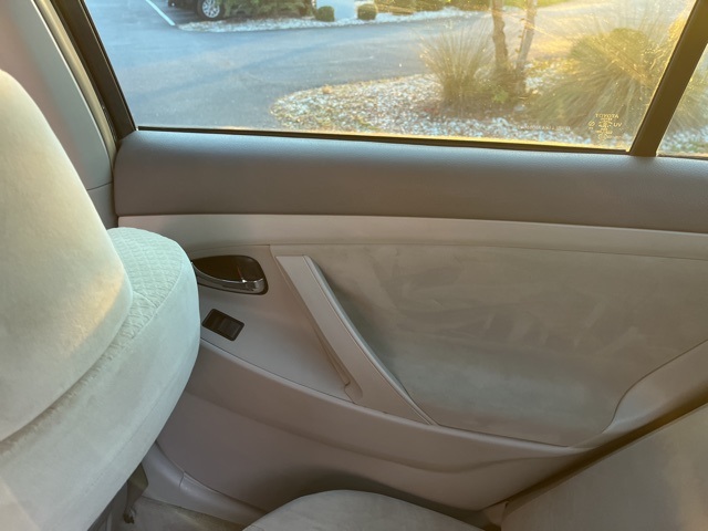 2007 Toyota Camry LE photo 14
