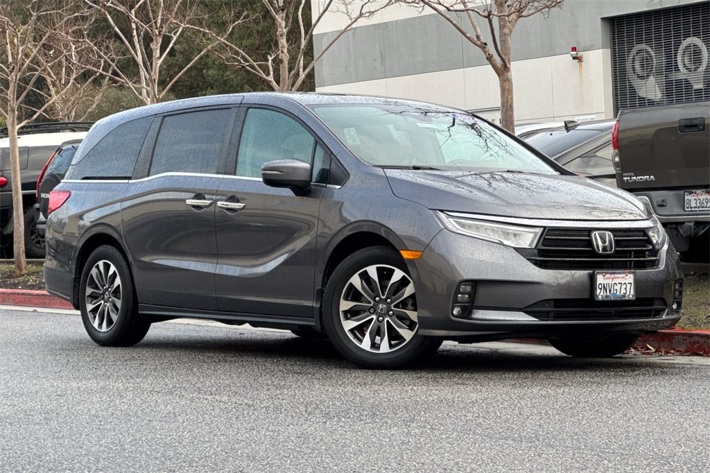 2024 Honda Odyssey EX-L's photo