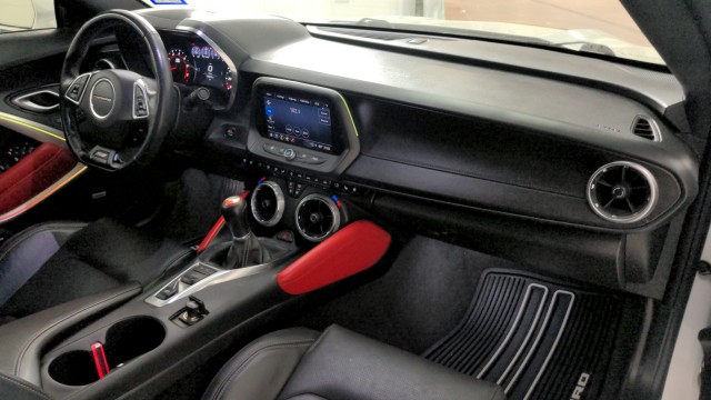 Used 2022  Chevrolet 2SS image 25