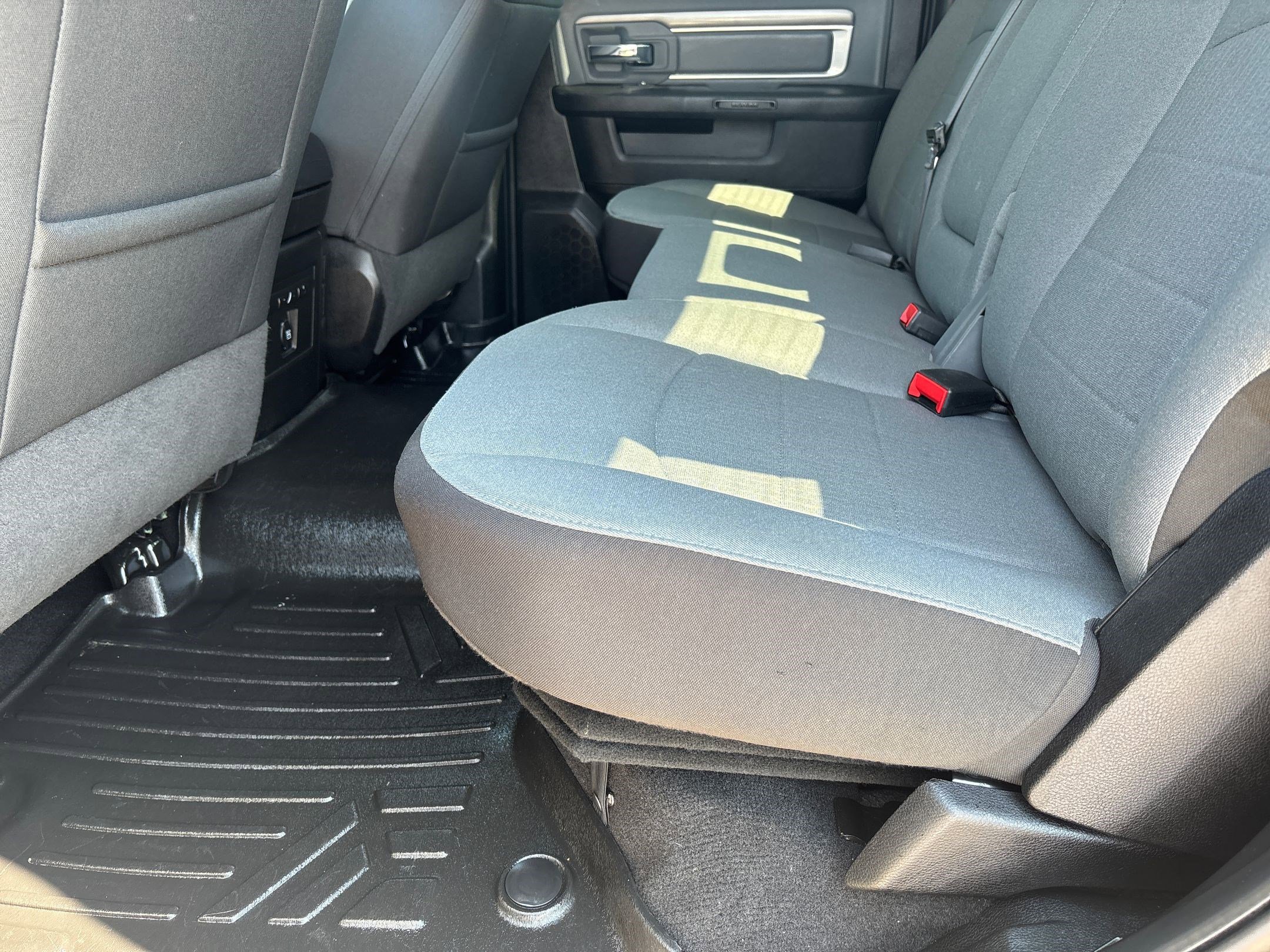 2023 Ram 1500 Classic SLT photo 21