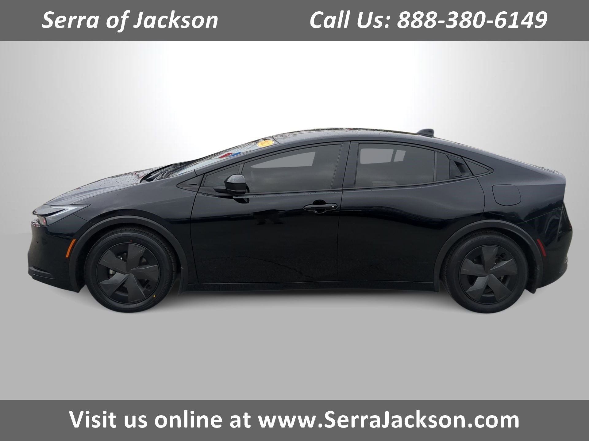 2023 Toyota Prius LE's photo