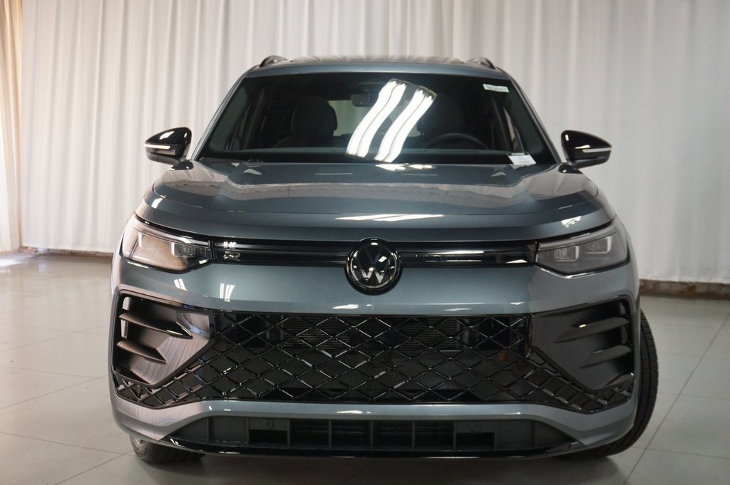 2025 Volkswagen Tiguan SE R-Line Black photo 3