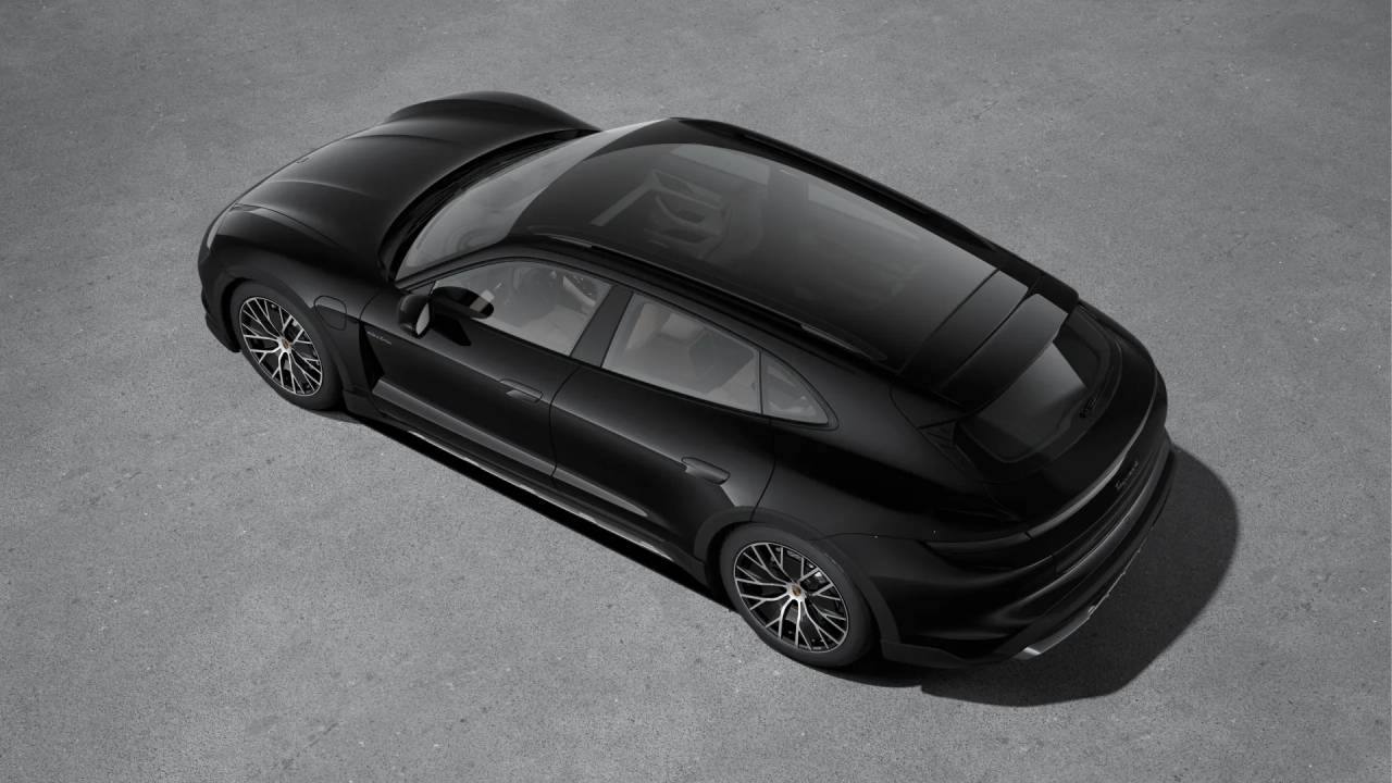 2025 Porsche Taycan Cross Turismo 4 photo 4