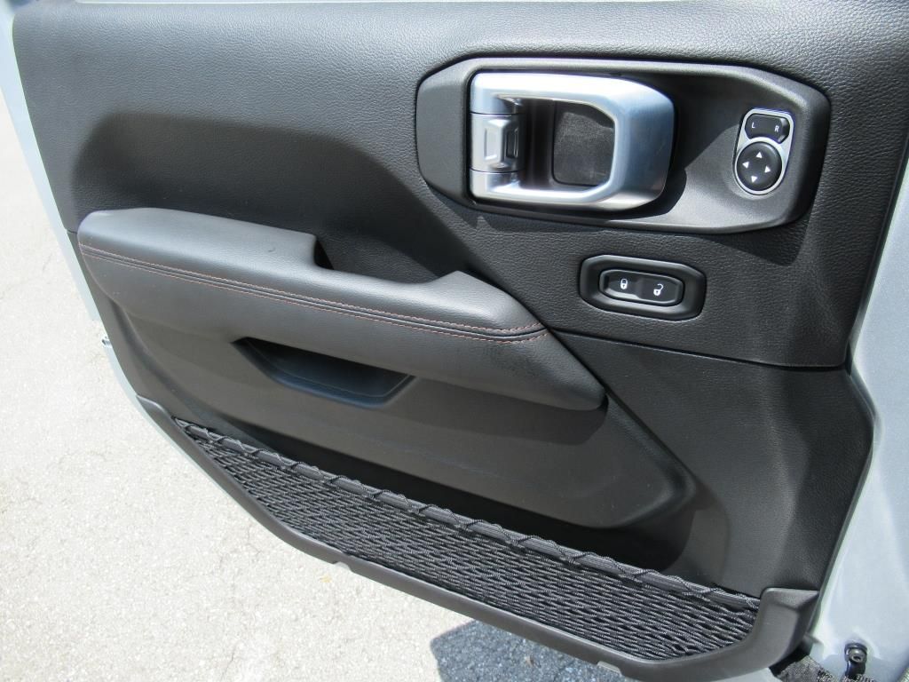 2023 Jeep Wrangler Rubicon 392 photo 28