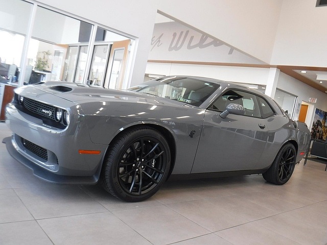 2023 Dodge Challenger SRT8 Hellcat photo 2
