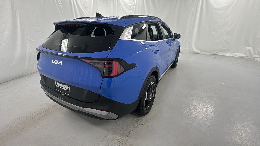 2026 Kia Sportage EX photo 3