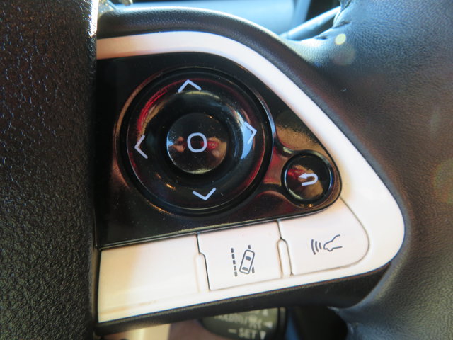 2017 Toyota Prius Prime Three Four photo 25