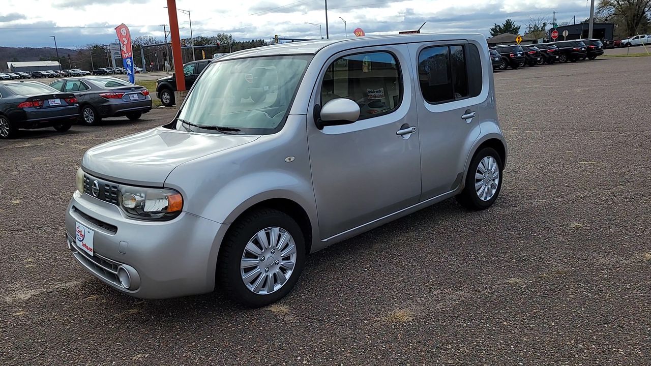 2010 Nissan Cube S photo 3