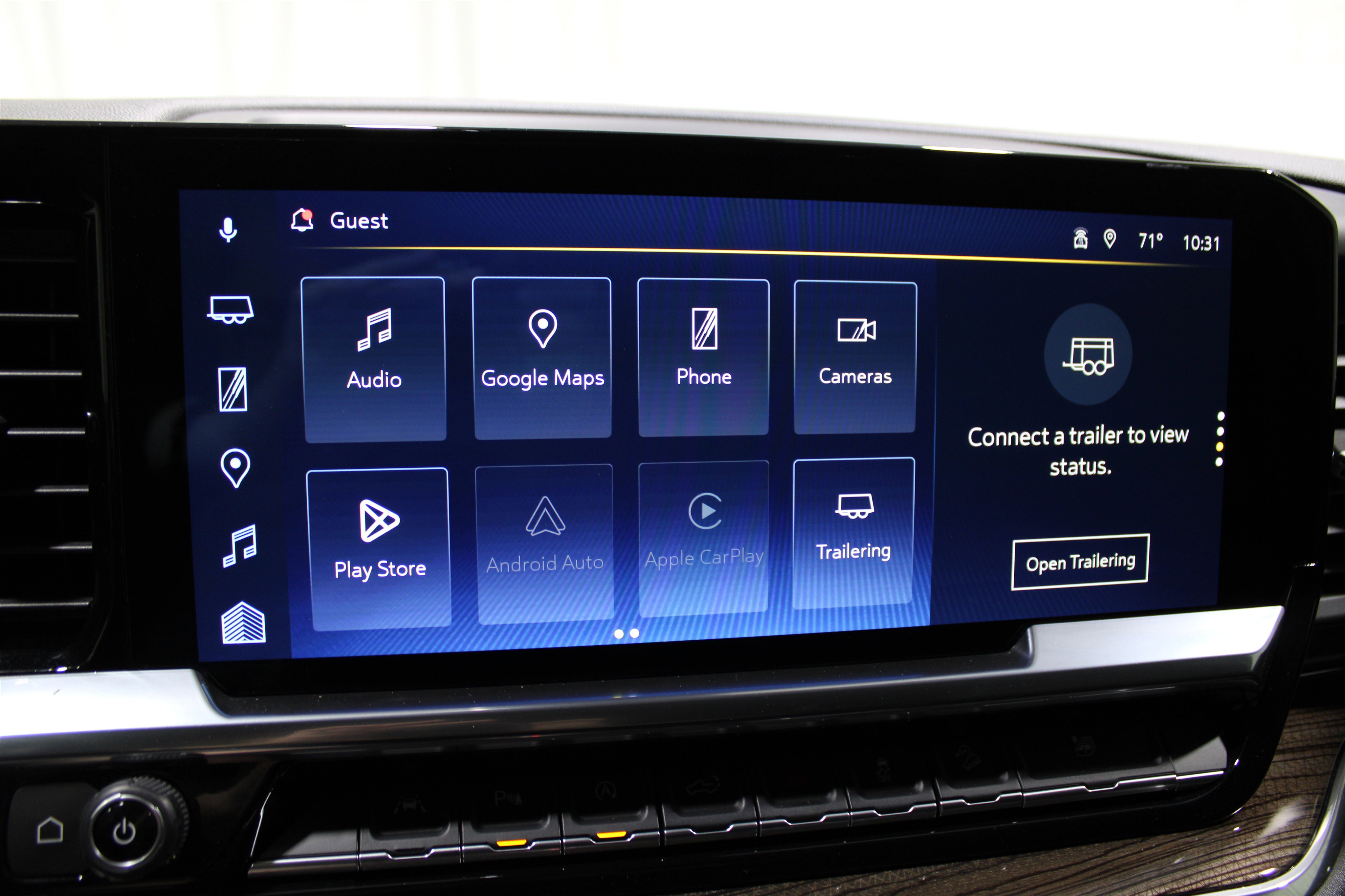 2024 Chevrolet Silverado 1500 RST photo 13
