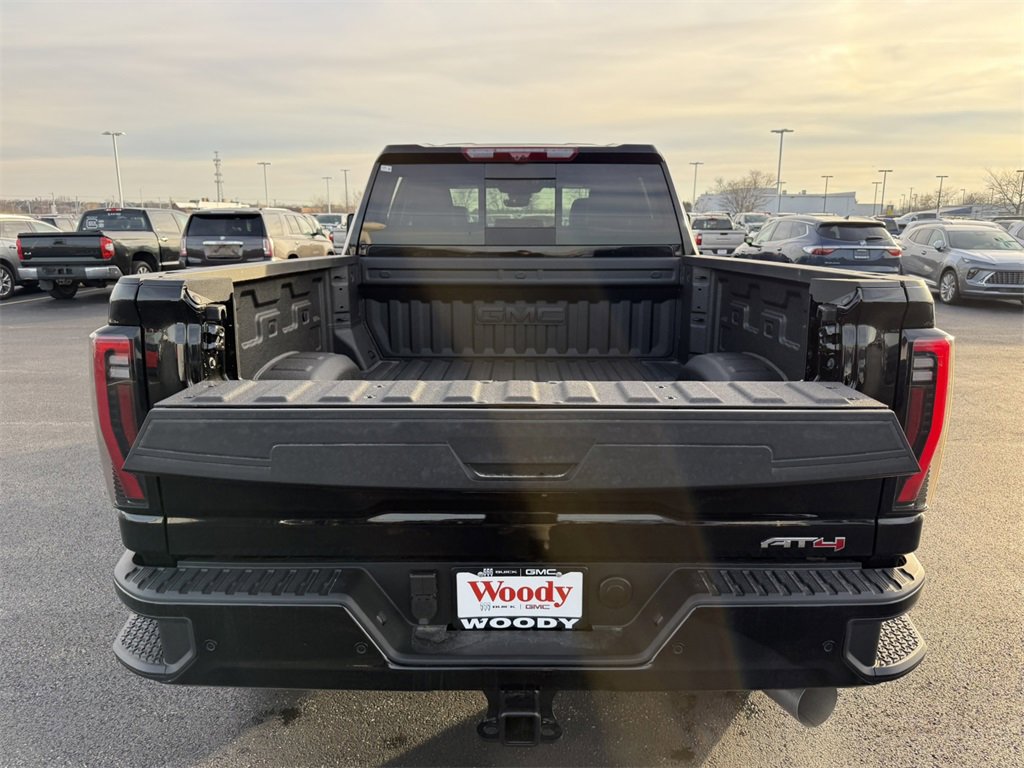 2026 GMC SIERRA HD - Image 32