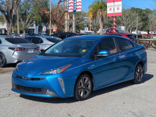 2022 Toyota Prius Limited's photo
