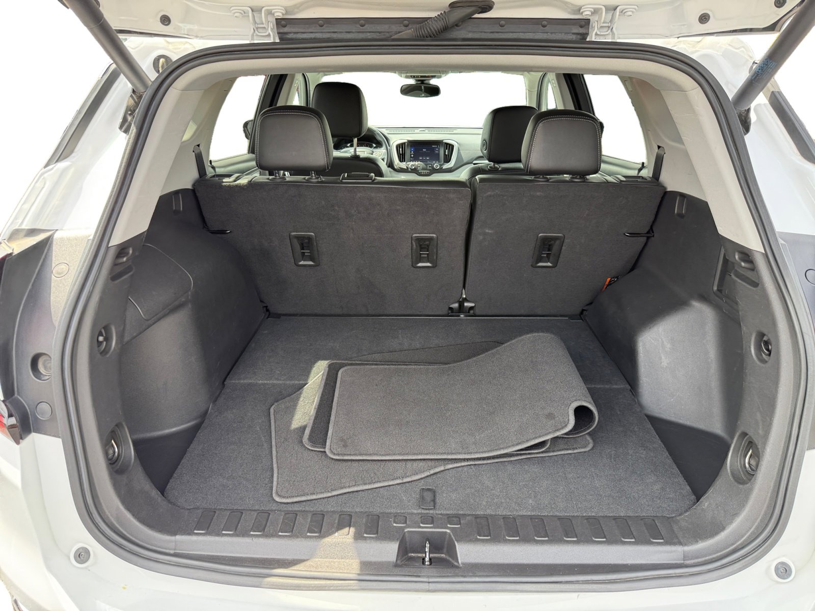 2024 Gmc Terrain SLT photo 17