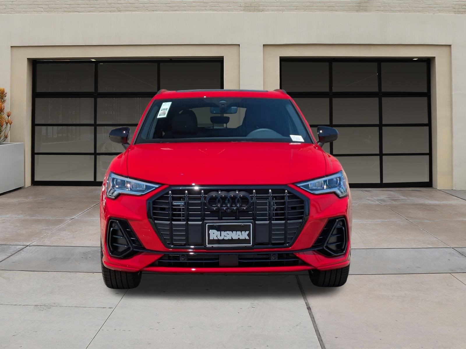 2025 Audi Q3 45 TFSI S line Premium Plus photo 2