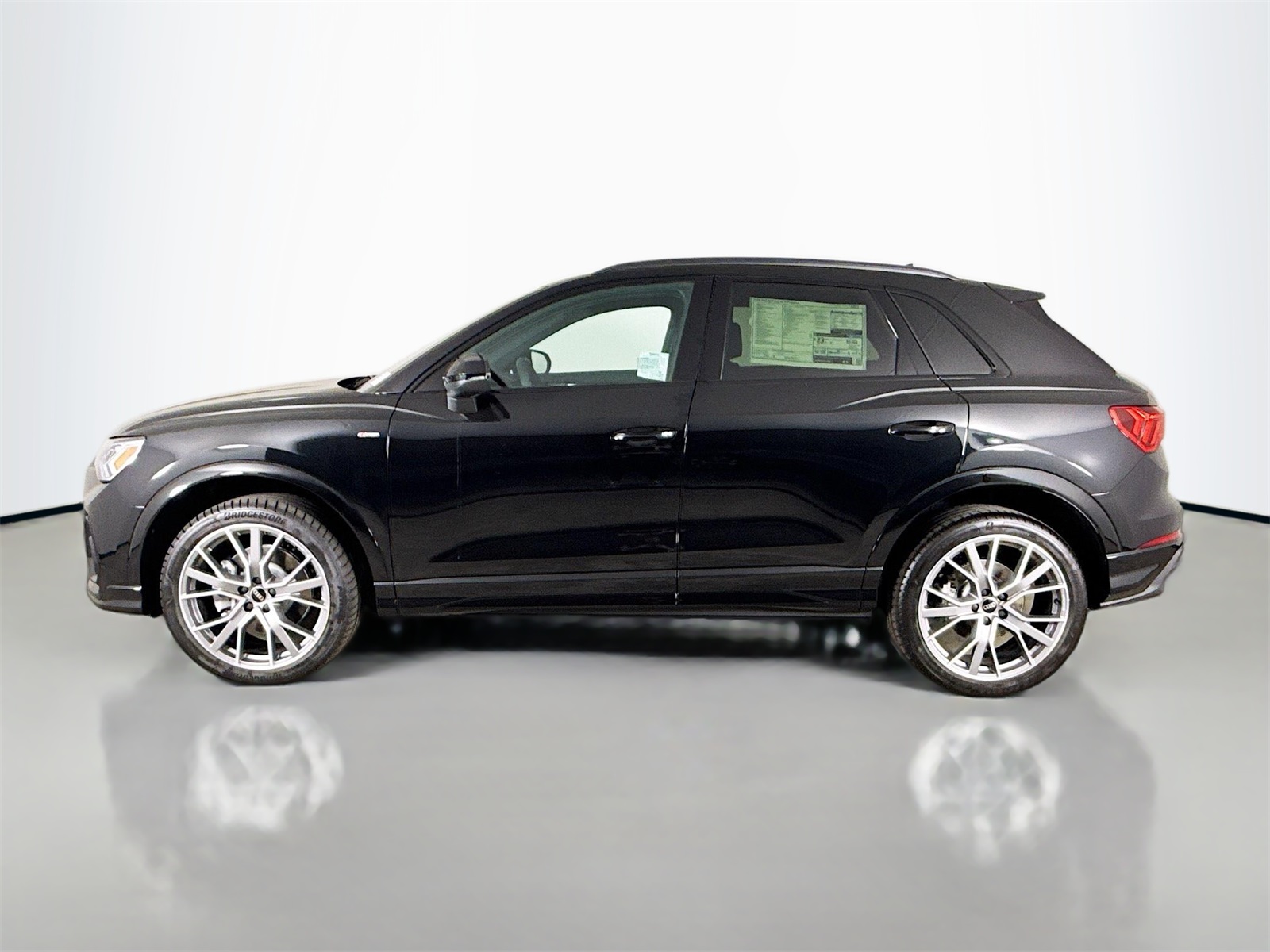 2025 Audi Q3 Premium Plus S line photo 3