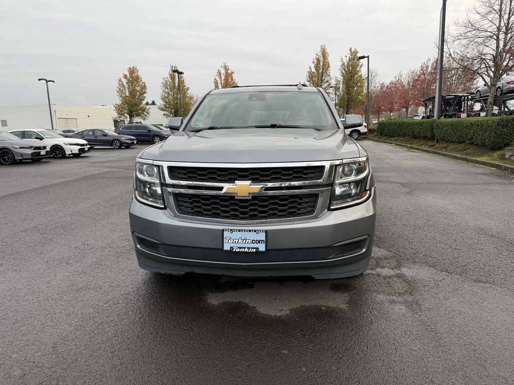 2020 Chevrolet Suburban LT photo 2