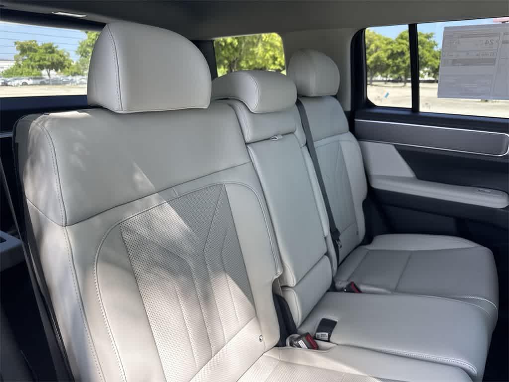 2026 Hyundai Santa Fe SEL photo 21