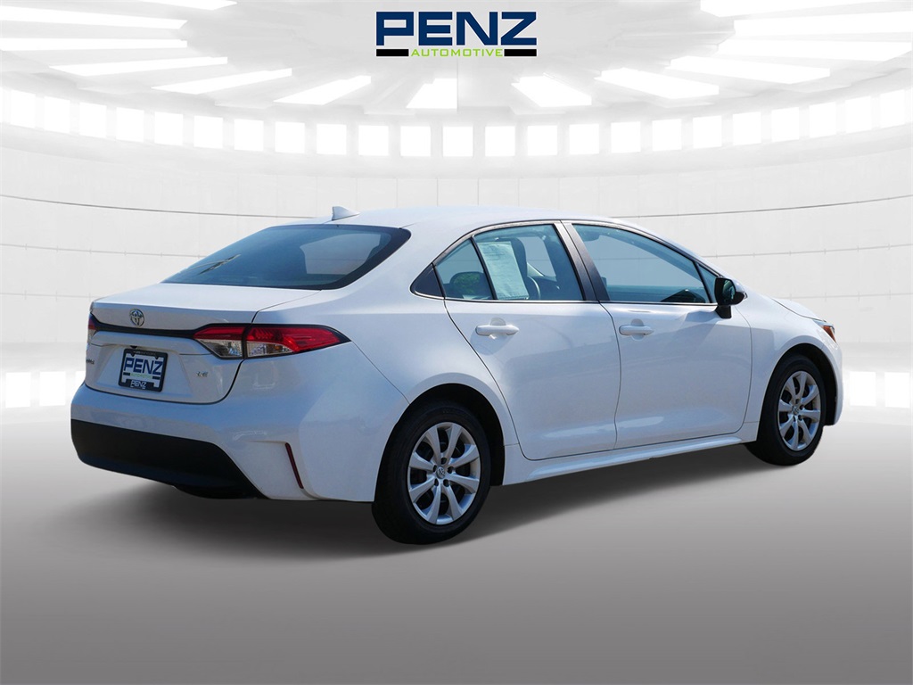 2024 Toyota Corolla LE photo 7