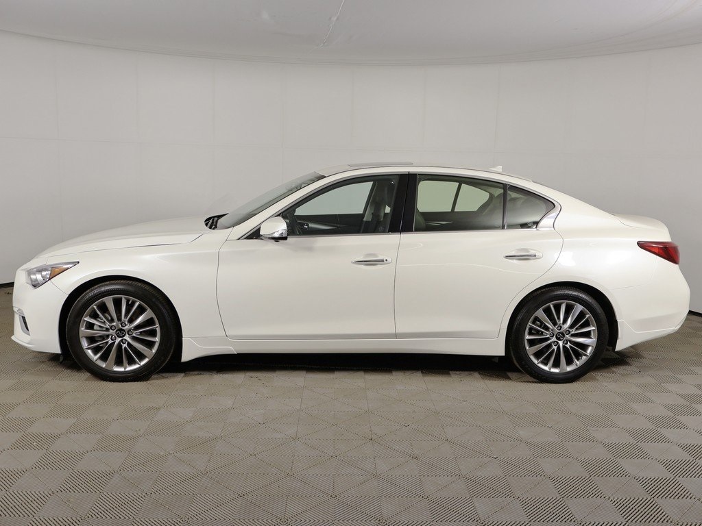 2022 Infiniti Q50 LUXE photo 10