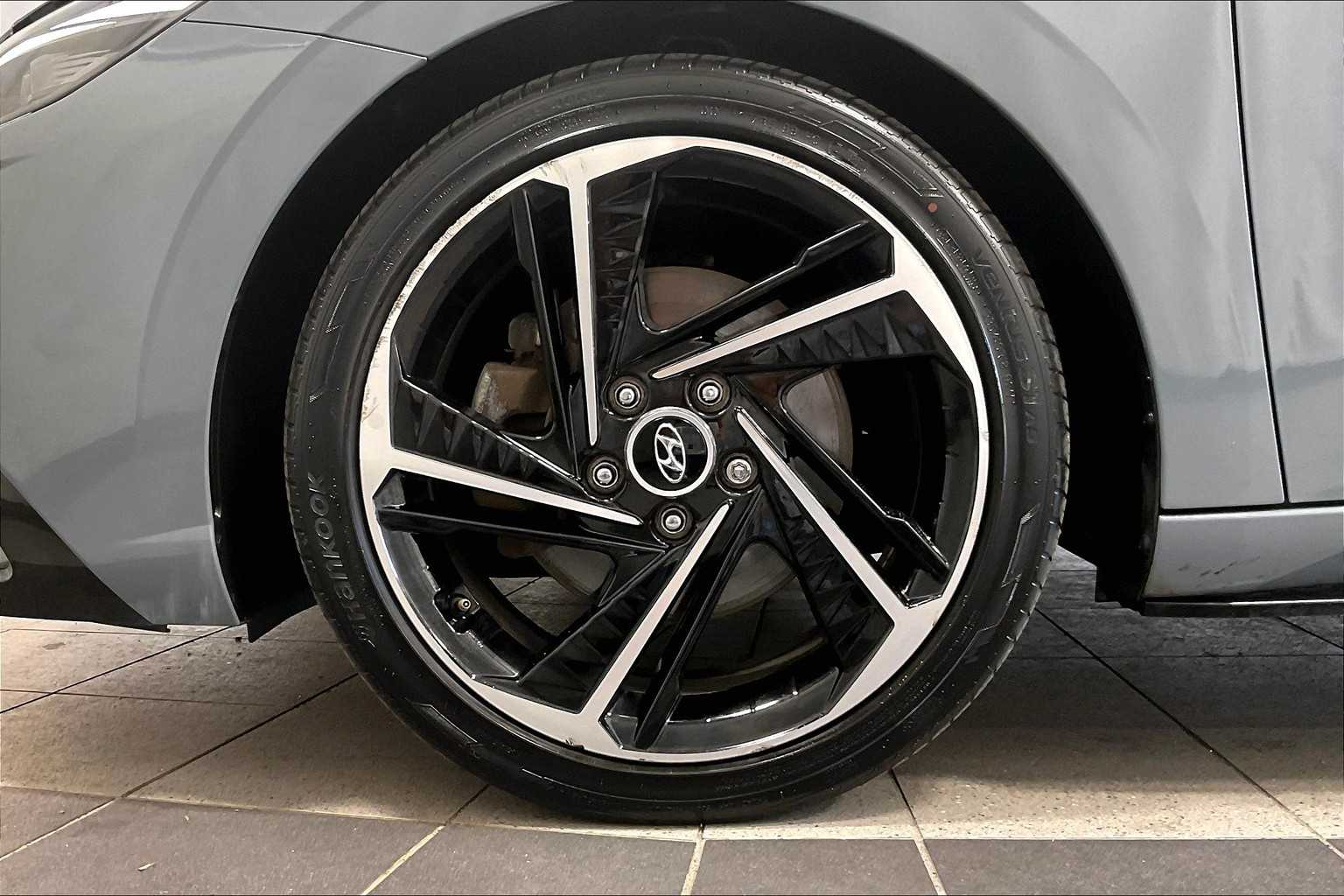 2023 Hyundai Elantra N Line photo 7