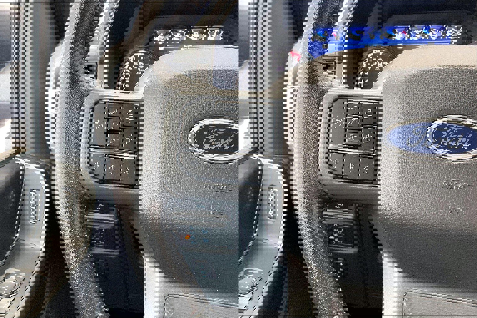 2022 Ford F-150 XLT photo 18