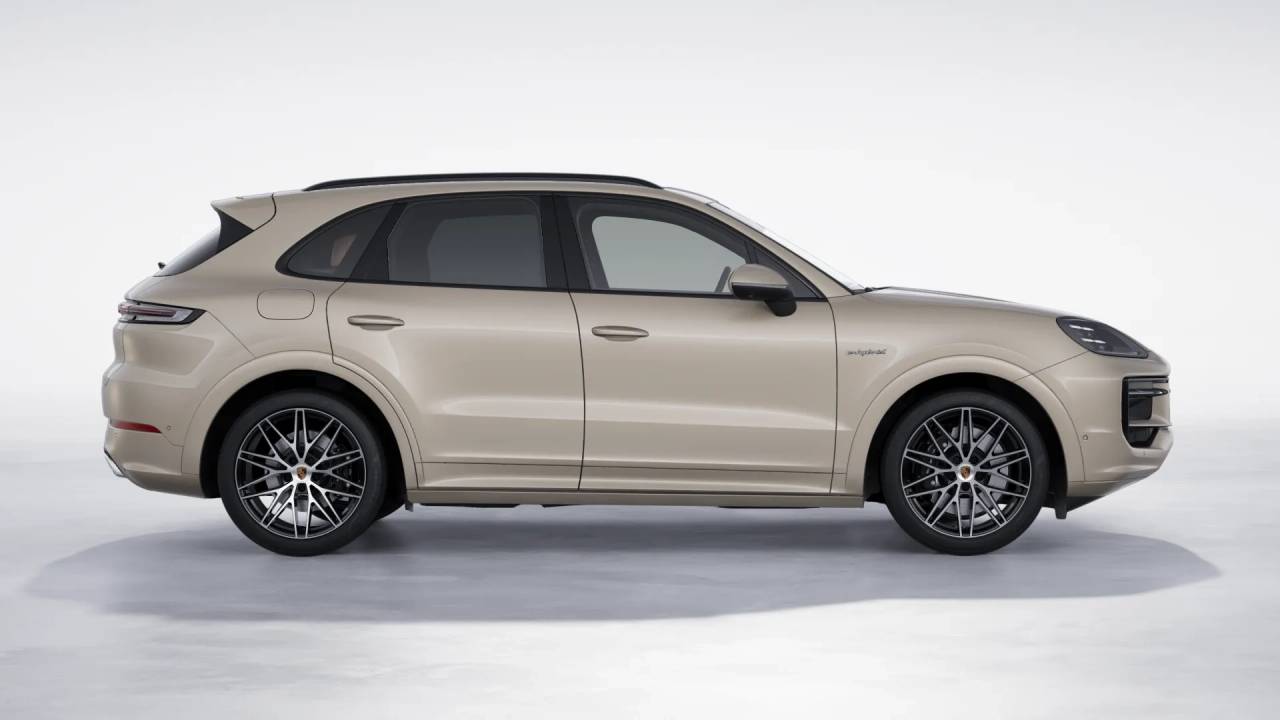 2026 Porsche Cayenne E-Hybrid photo 7