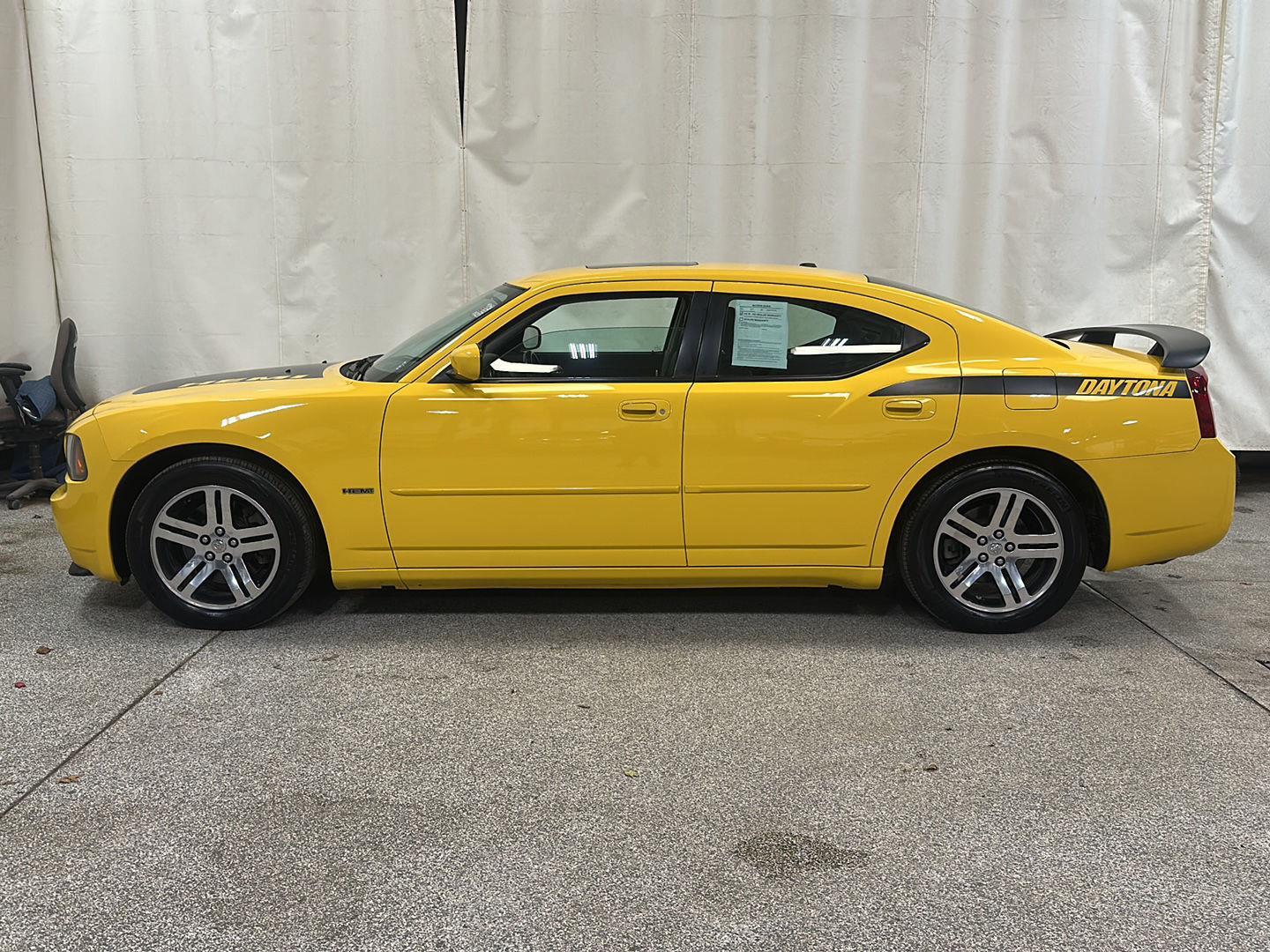 Used 2006 Dodge Charger R/T with VIN 2B3KA53H56H335555 for sale in Waconia, Minnesota