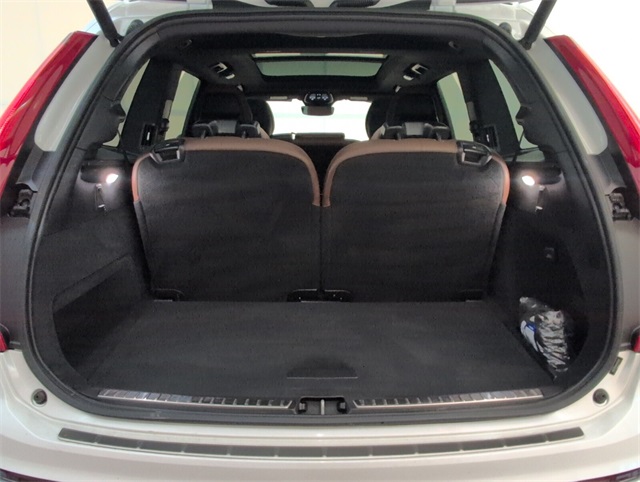 2024 Volvo XC90 Plus photo 10