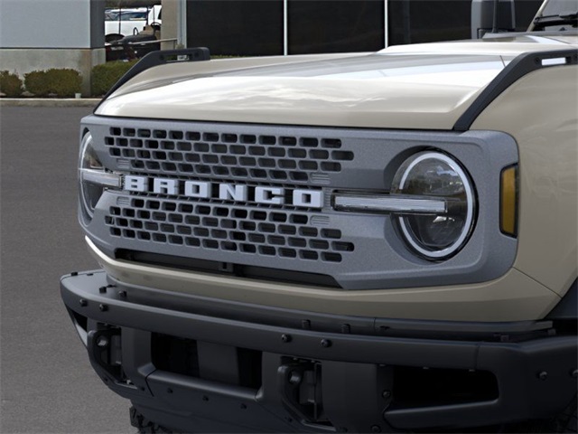 2025 Ford Bronco Badlands photo 18