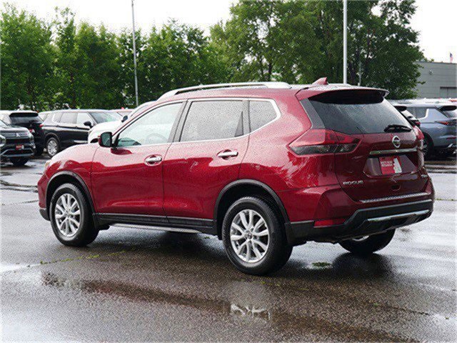 2018 Nissan Rogue SV photo 3