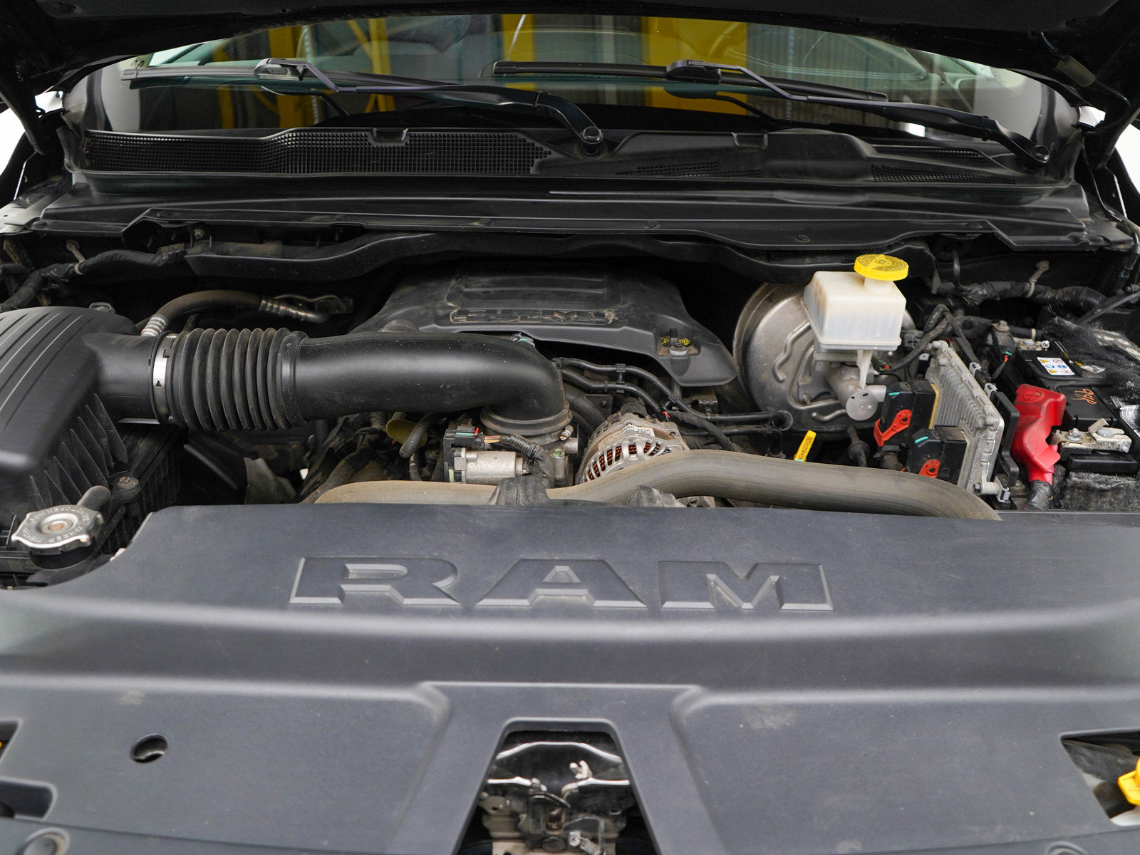 2019 Ram 1500 Laramie photo 29