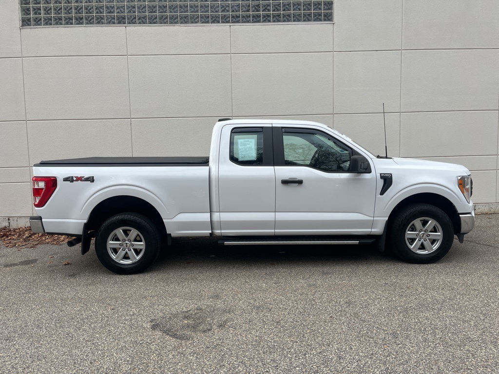 2022 Ford F-150 XL photo 3