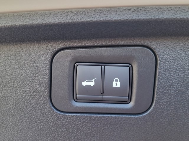 2026 Nissan Armada photo 3