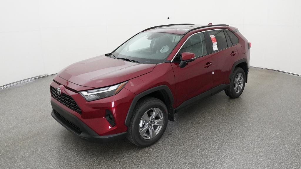 2025 Toyota RAV4 XLE's photo