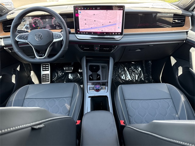 2025 Volkswagen Tiguan SEL R-Line Black photo 19