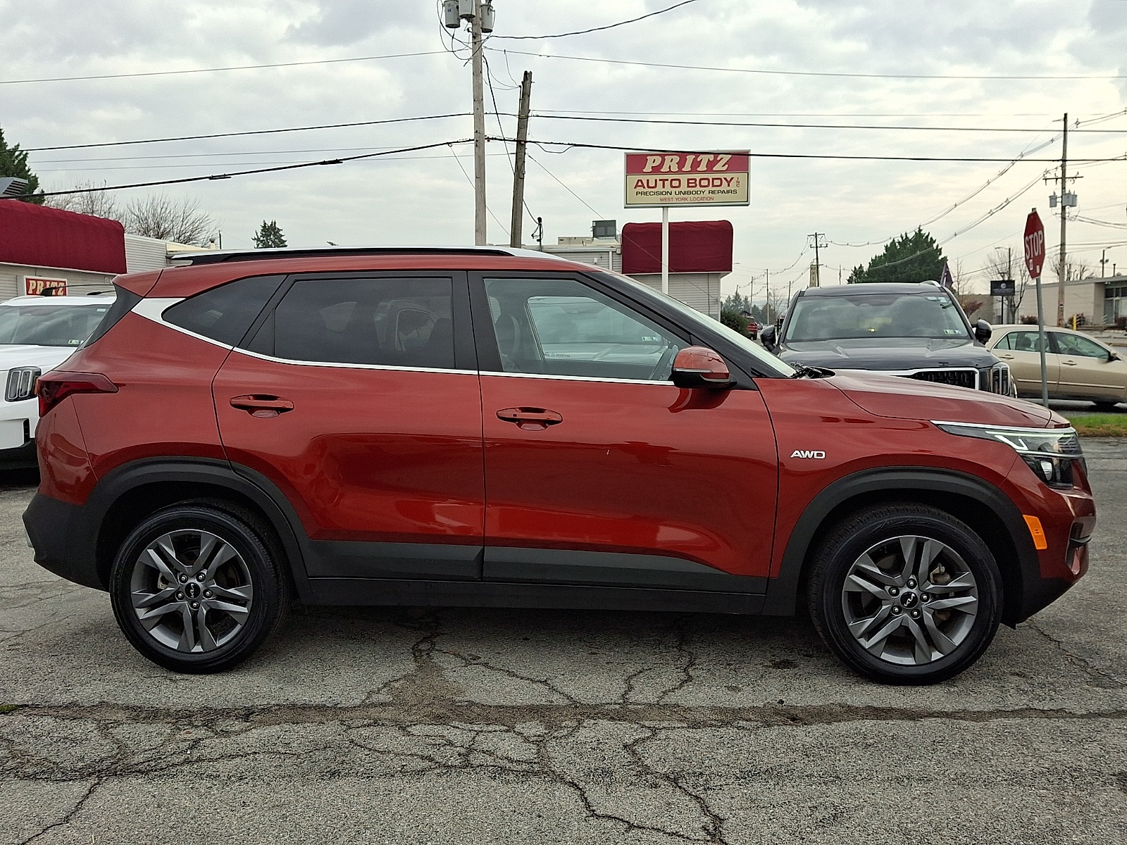 2023 Kia Seltos S photo 4