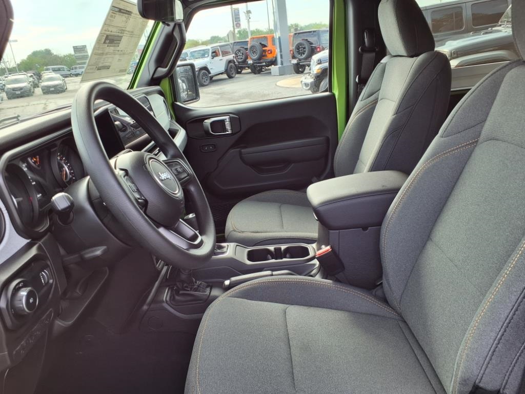 2025 Jeep Wrangler Sport photo 8