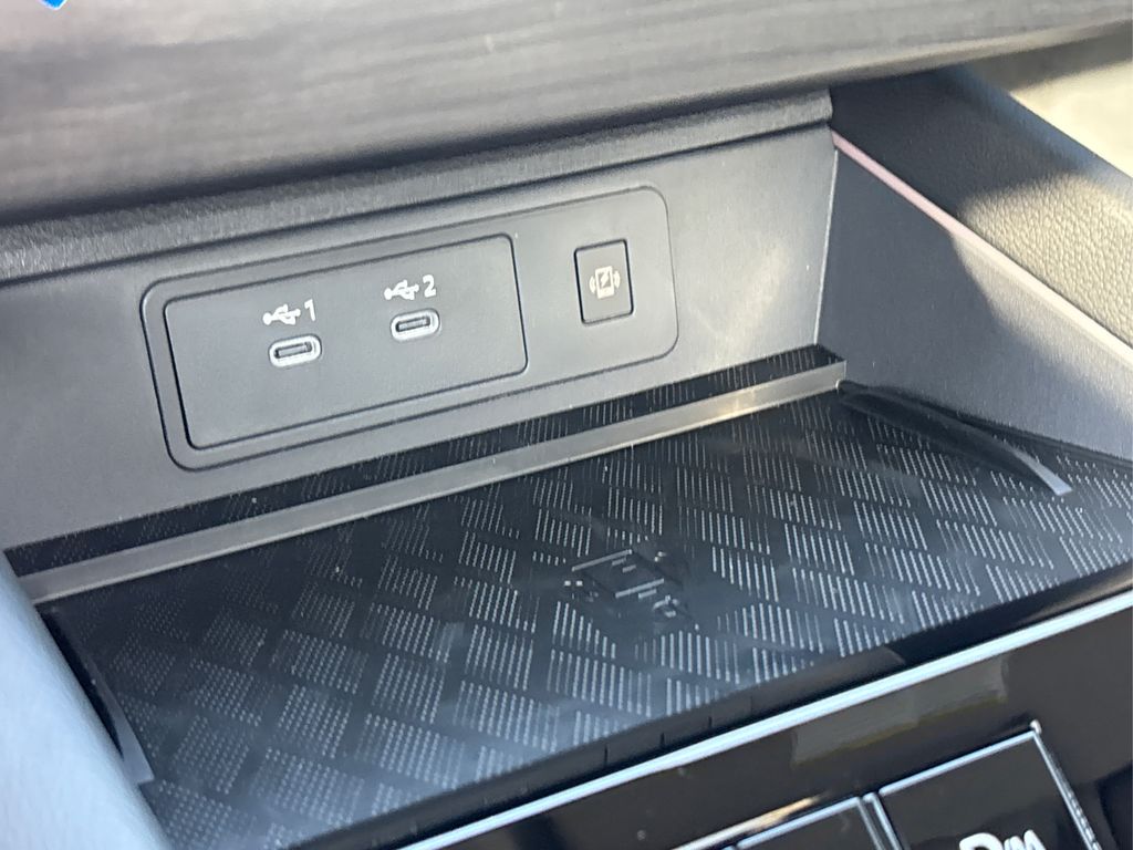 2025 Nissan Murano SL photo 13