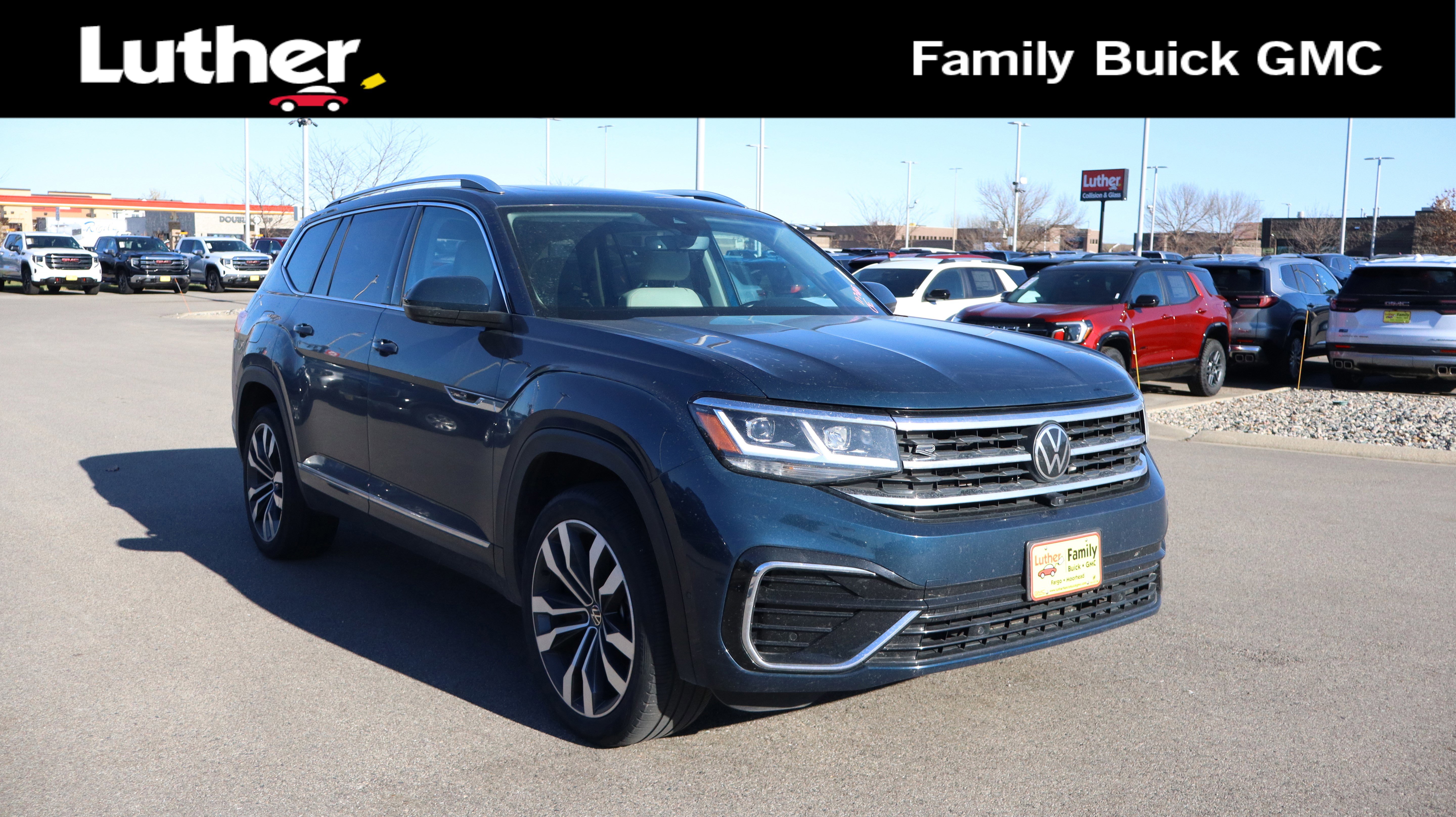 2023 Volkswagen Atlas SEL Premium R-Line's photo