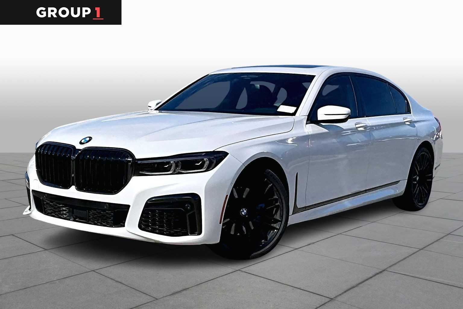 2022 BMW 7 Series 740's photo