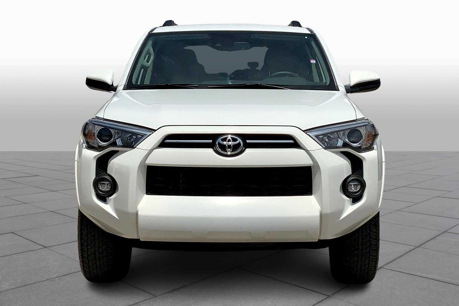 2024 Toyota 4Runner SR5 photo 3