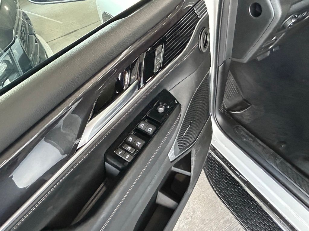 2024 Jeep Wagoneer Base photo 34