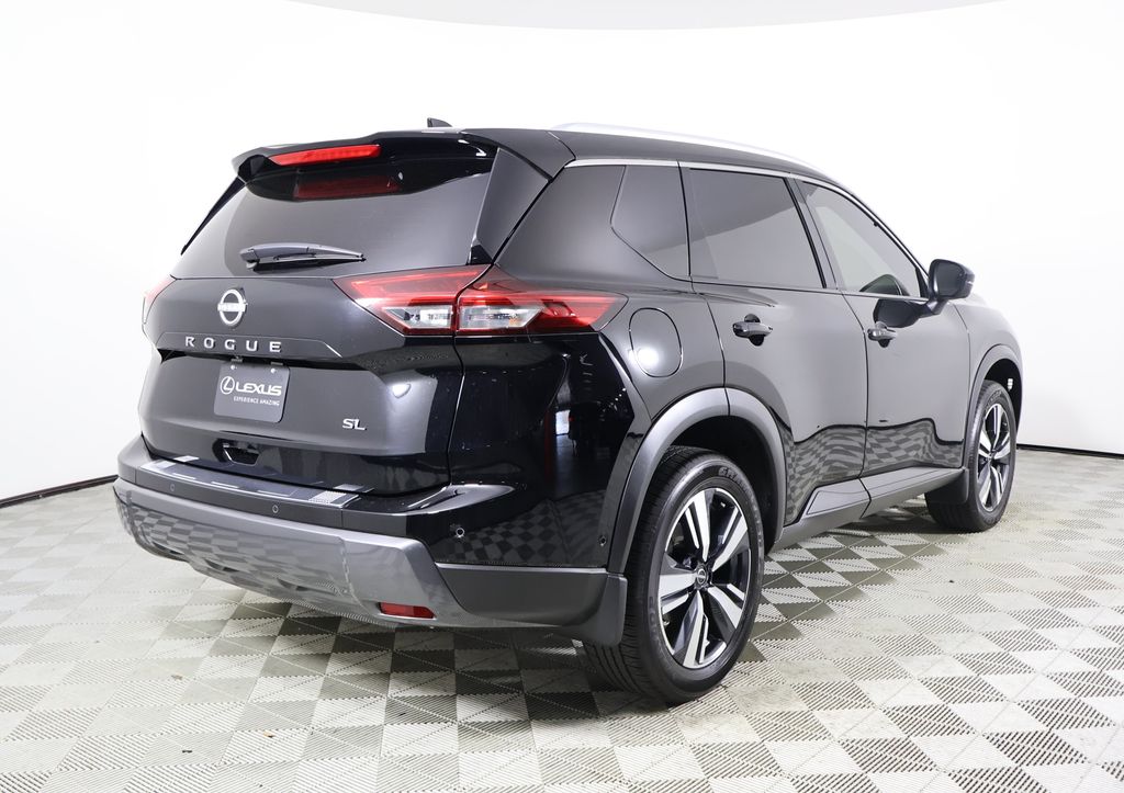 2025 Nissan Rogue SL photo 5