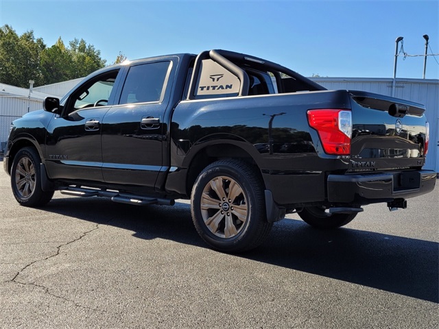 2024 Nissan Titan SV photo 4