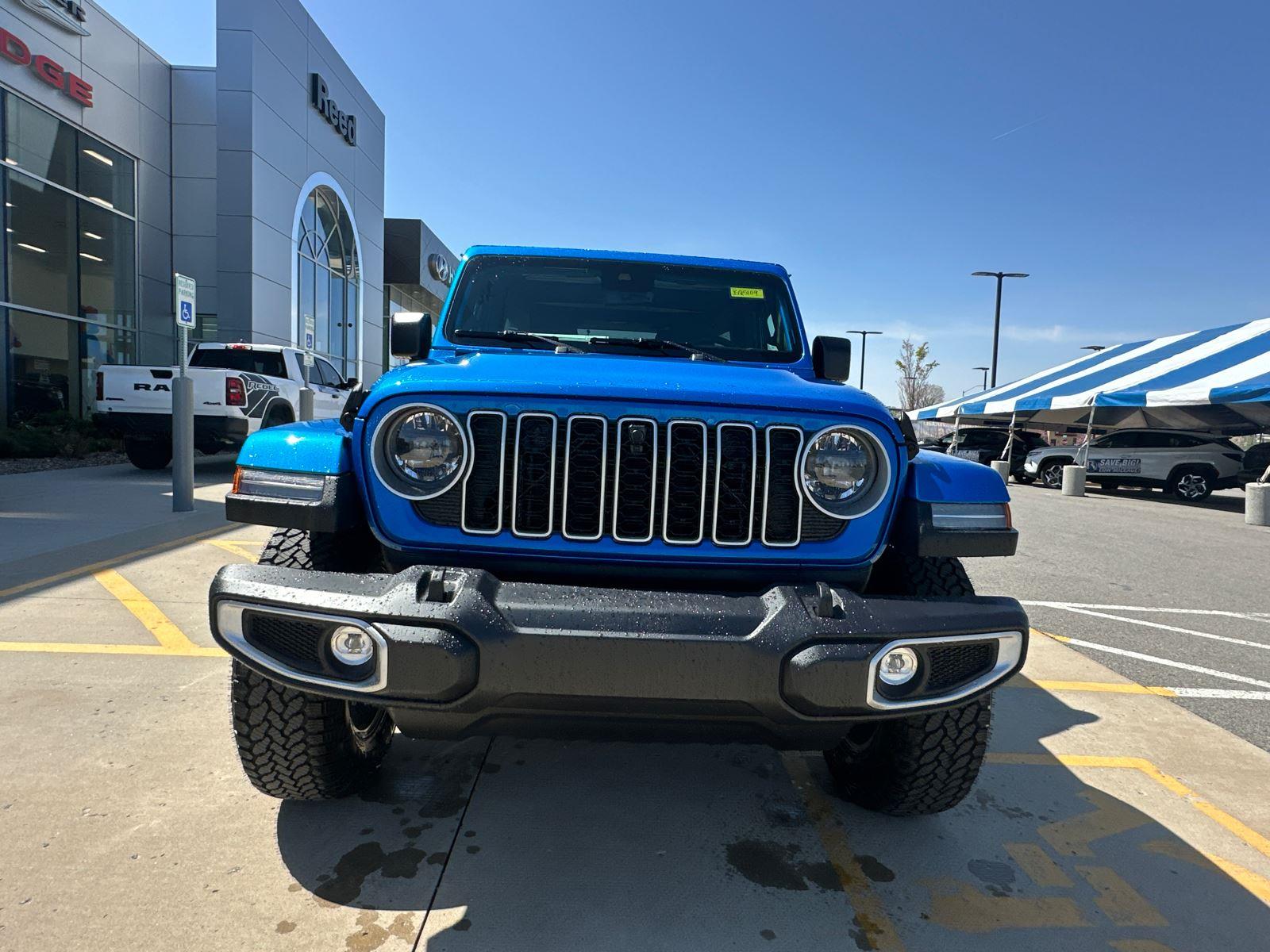 2025 Jeep Wrangler Sahara photo 5