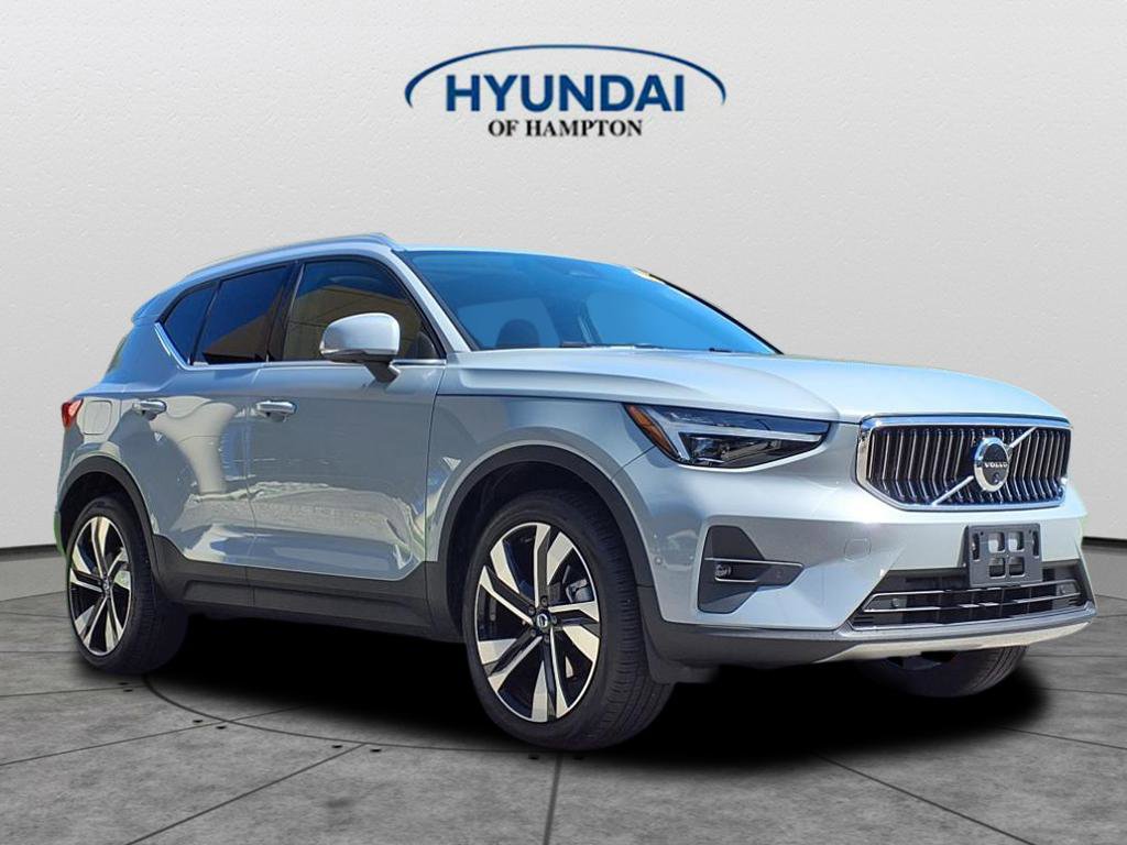 2024 Volvo XC40 Ultimate's photo